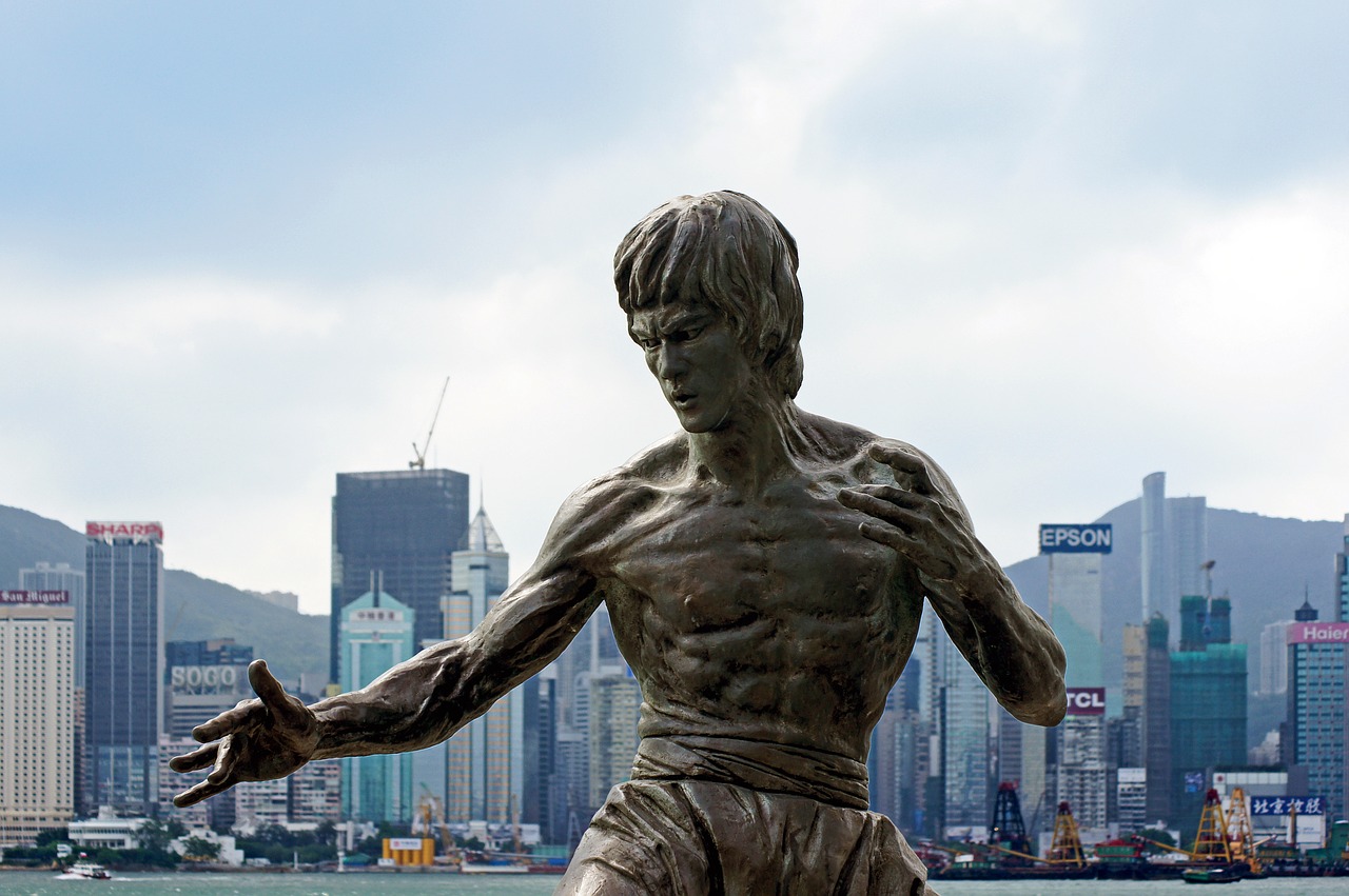 Routine d’entrainement des abdos de Bruce Lee