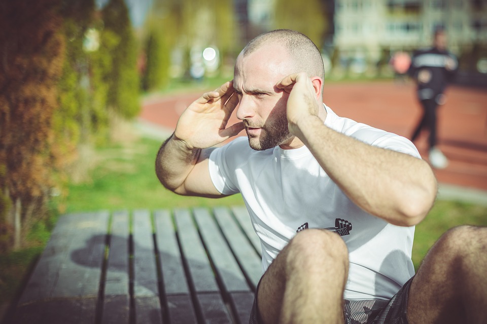 Comment faire des crunchs correctement ?