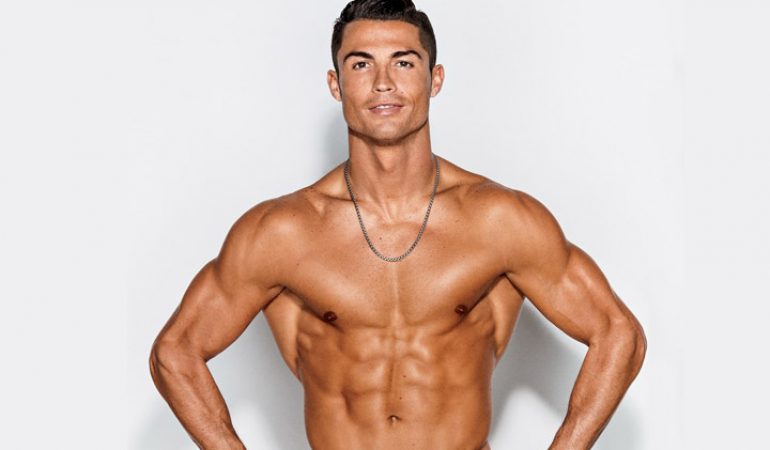 Comment avoir les abdos de Cristiano Ronaldo ? - Abdos Rapidement